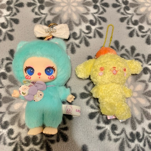 POP MART Handbags - Sanrio lot of Liila cat pompurin key rings